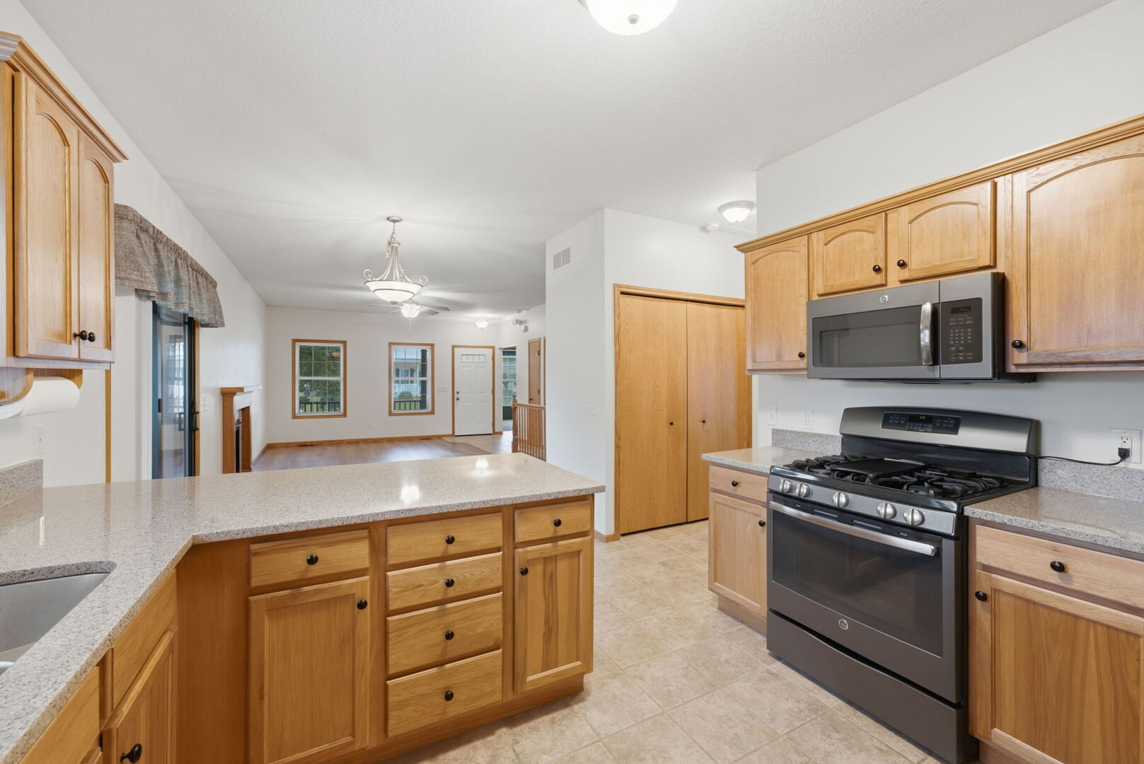 4626 Kelling Street Property Photo 15