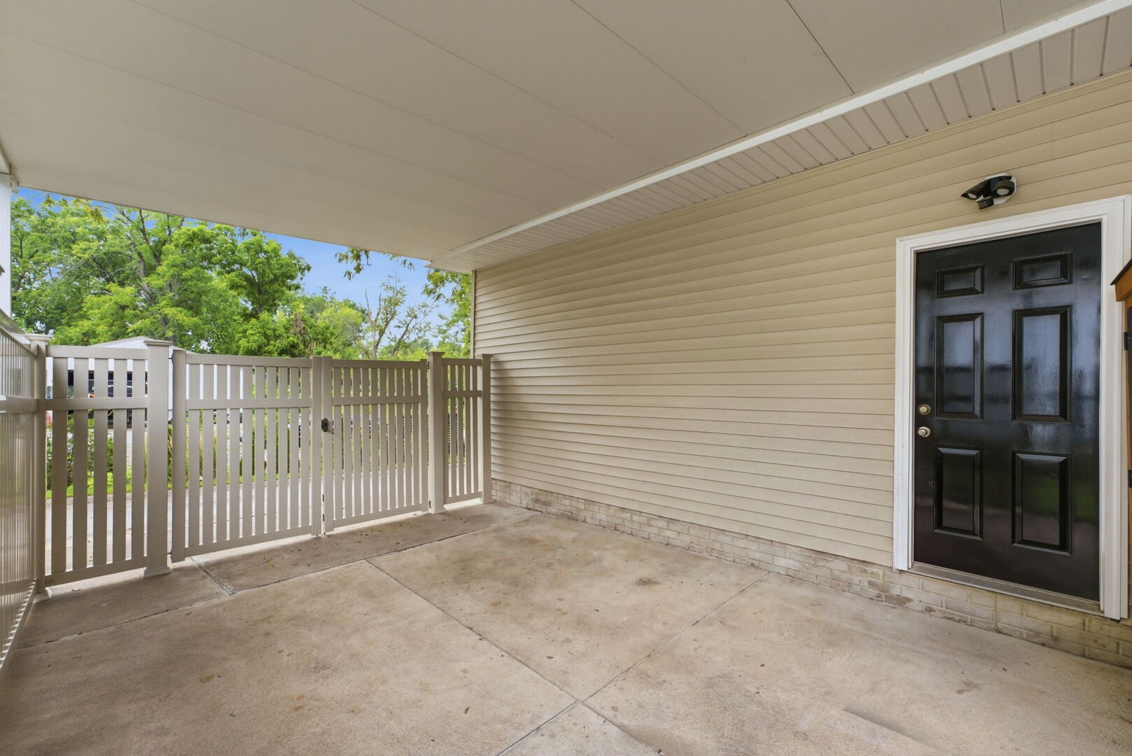4626 Kelling Street Property Photo 32