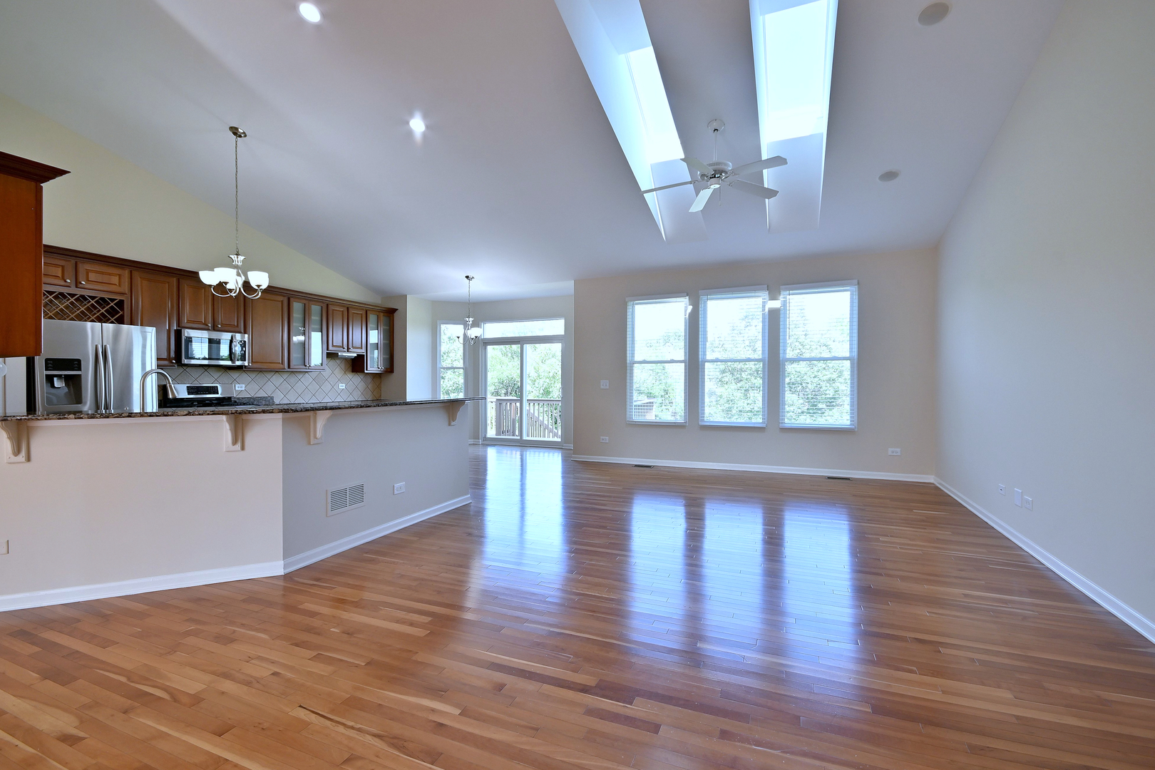 11819 Wolf Creek Lane Property Photo 5