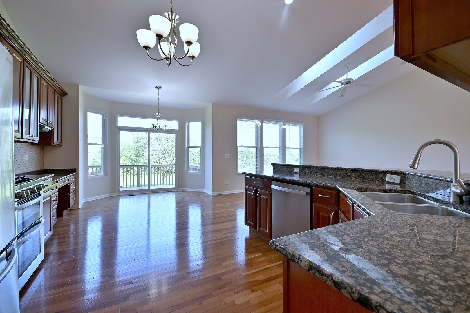 11819 Wolf Creek Lane Property Photo 24