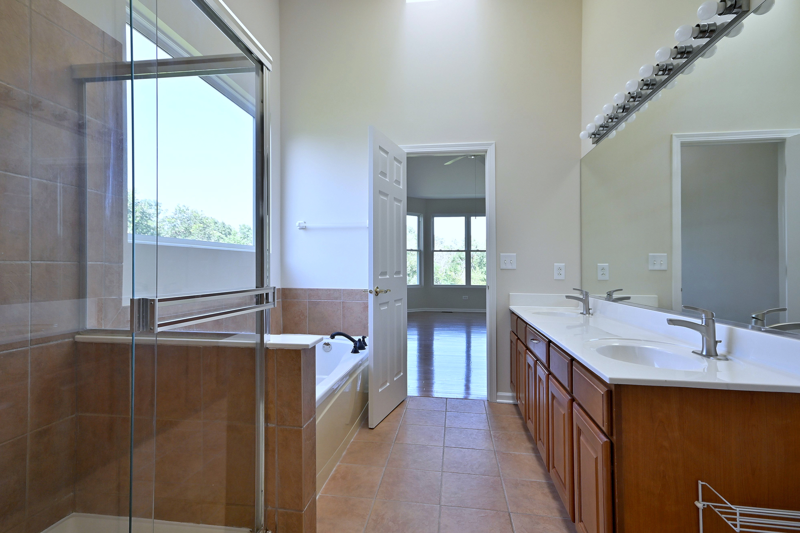 11819 Wolf Creek Lane Property Photo 31