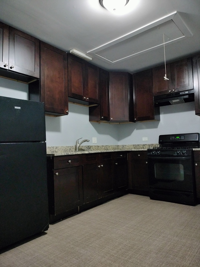 4802 S Winchester Avenue W Property Photo 7