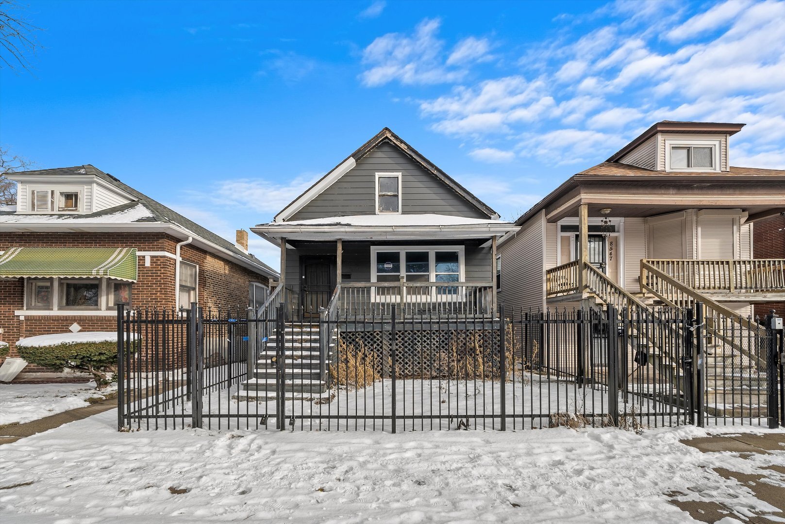 8545 S Saginaw Avenue Property Photo 1