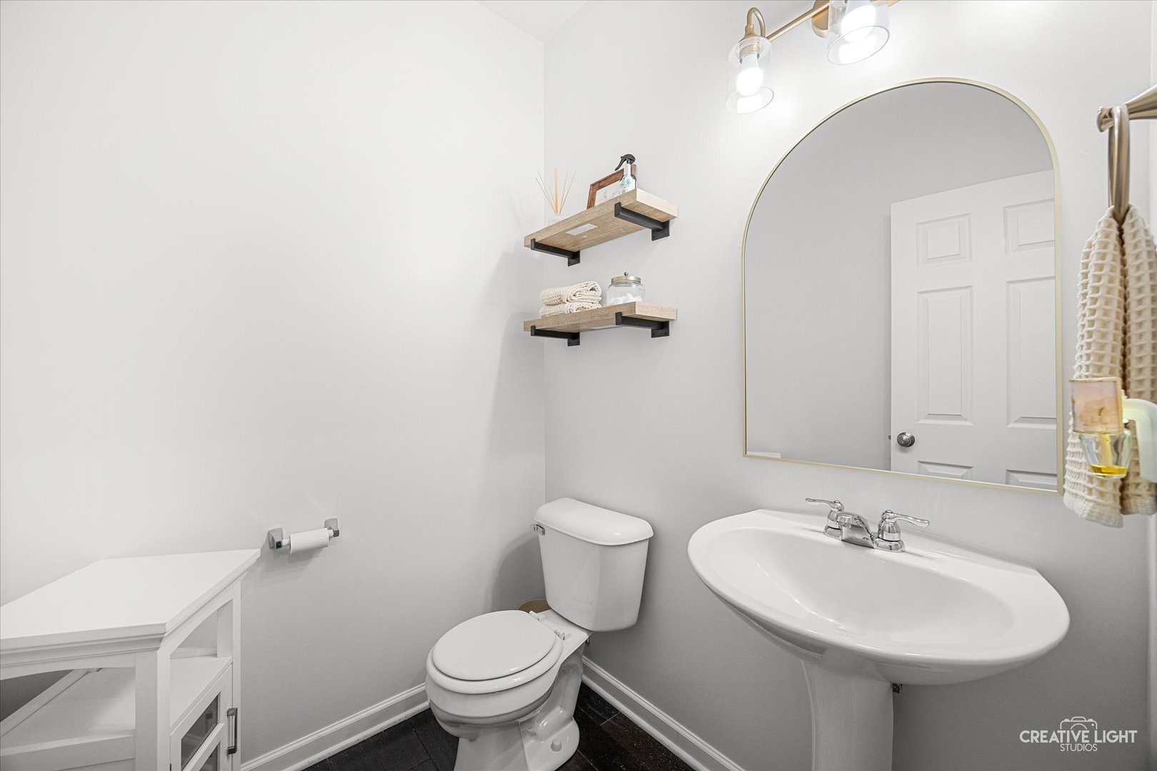 2441 Wilton Court Property Photo 17