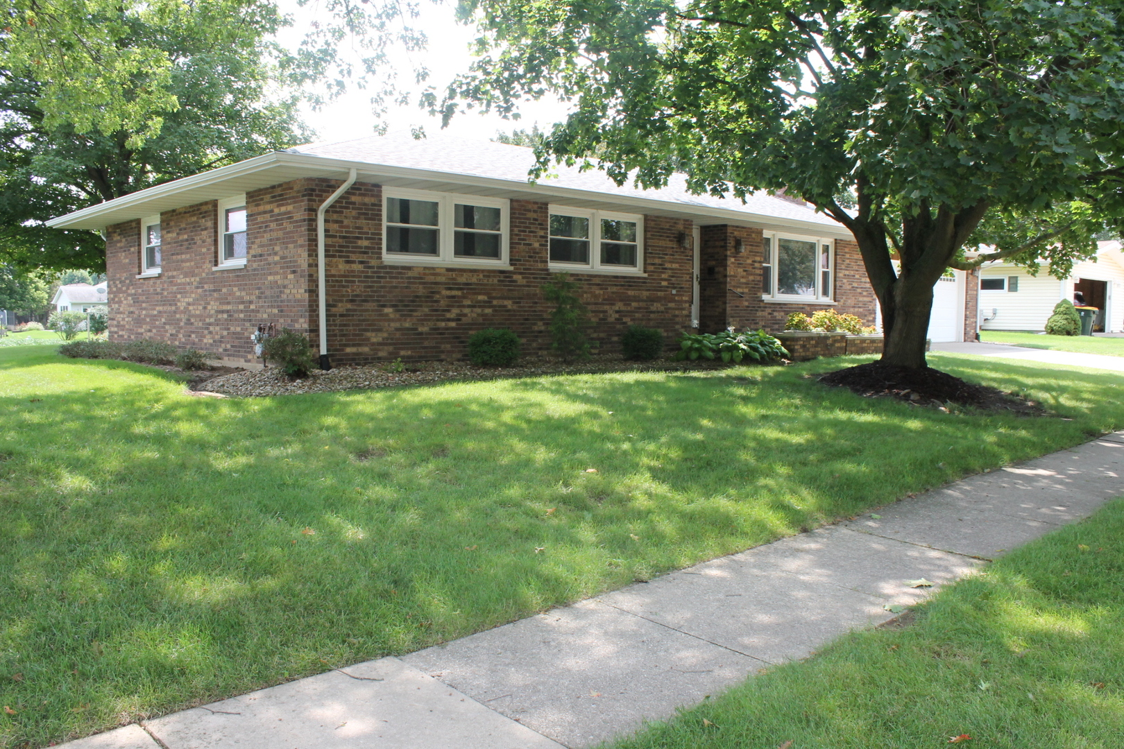 914 Cherry Drive Property Photo 4
