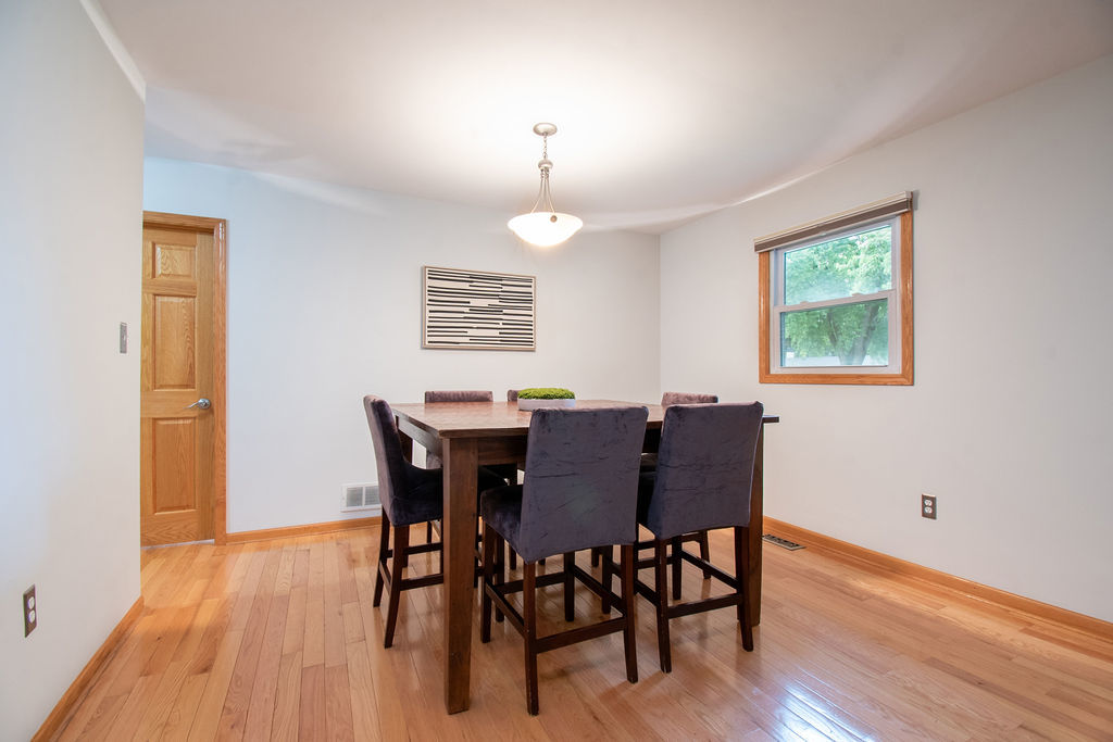 231 S 17th Street Property Photo 4
