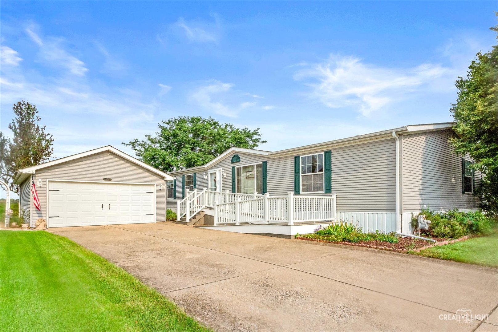 1251 Redbud Road Property Photo 1