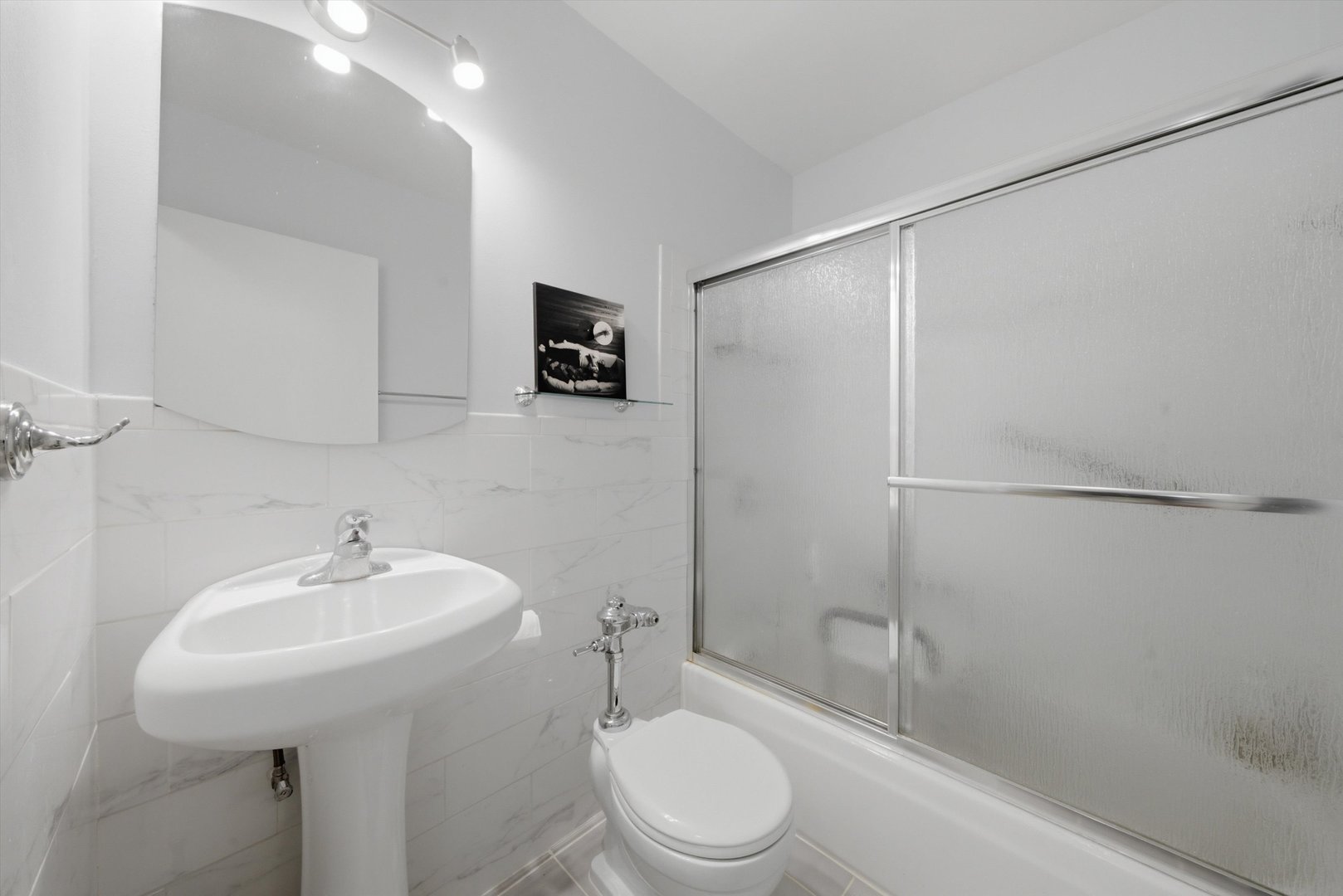 3900 N Lake Shore Drive 4b Property Photo 12