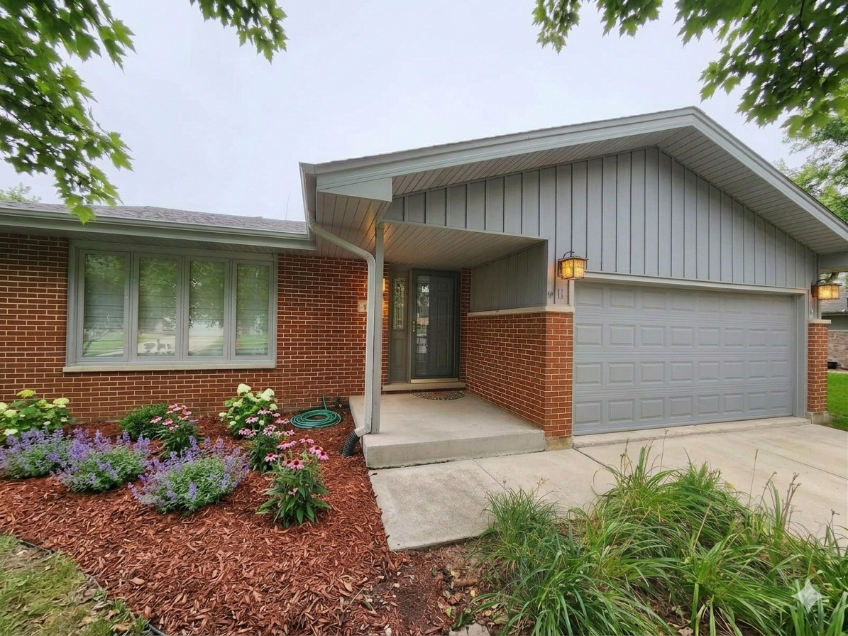 639 Poplar Avenue
