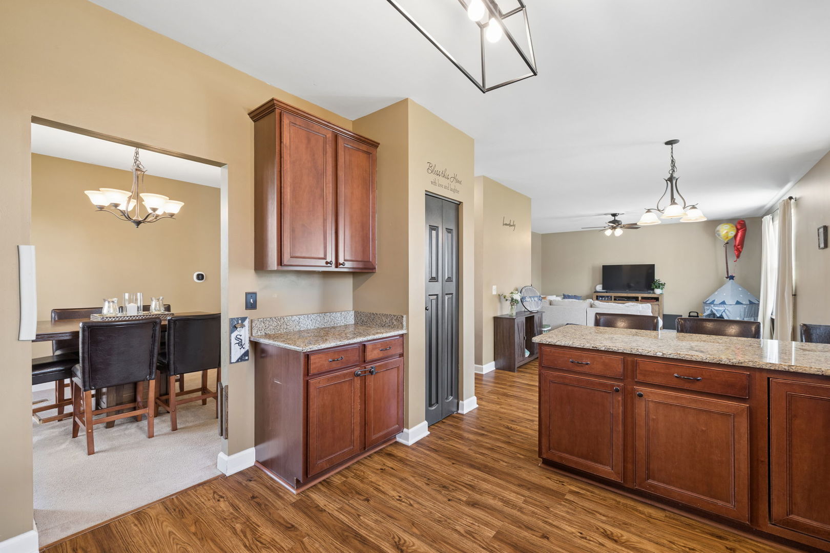 1905 Springside Drive Property Photo 10