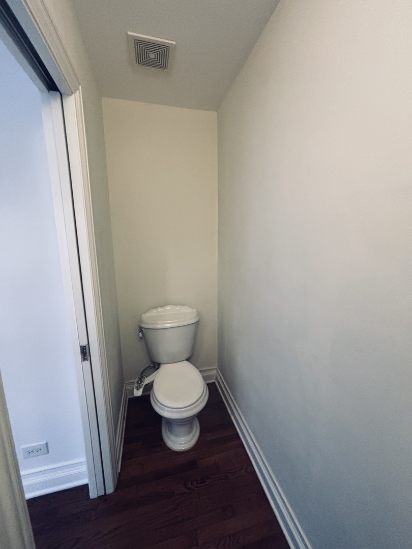 8001 Thomas Street 8001 Property Photo 5