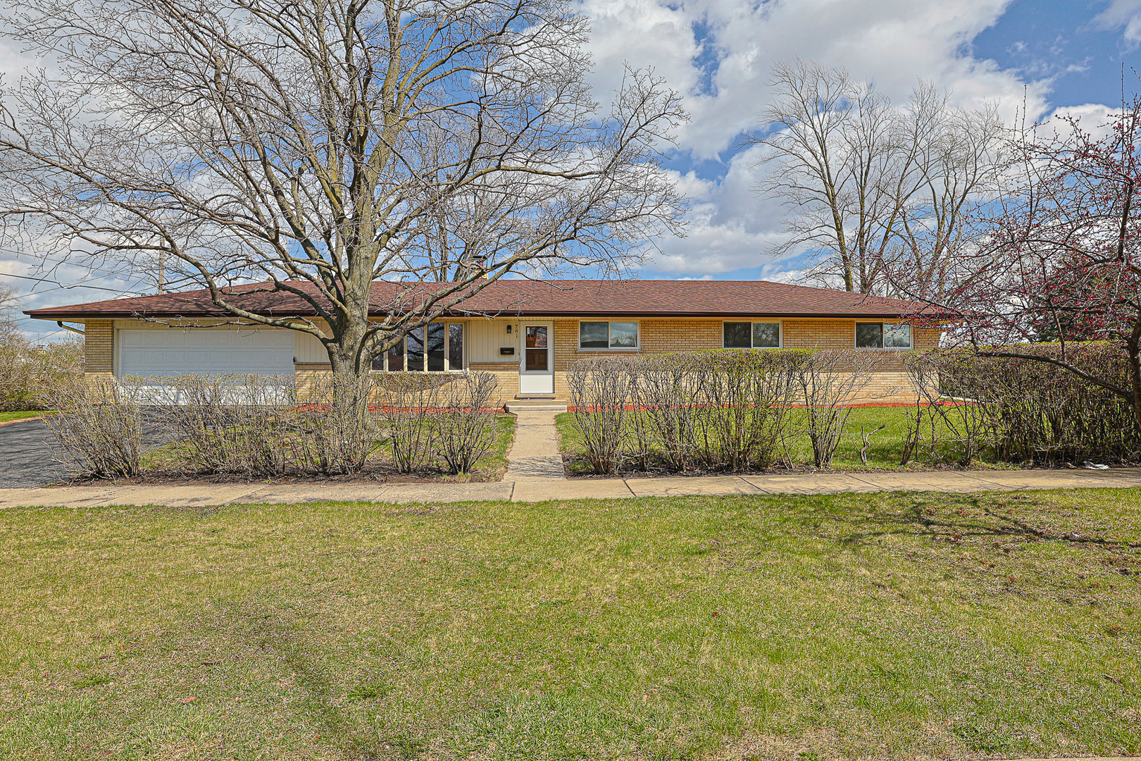 761 Marshall Drive Property Photo 1