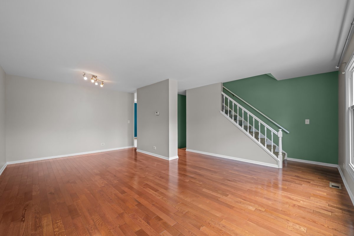 1015 Denham Place Property Photo 4