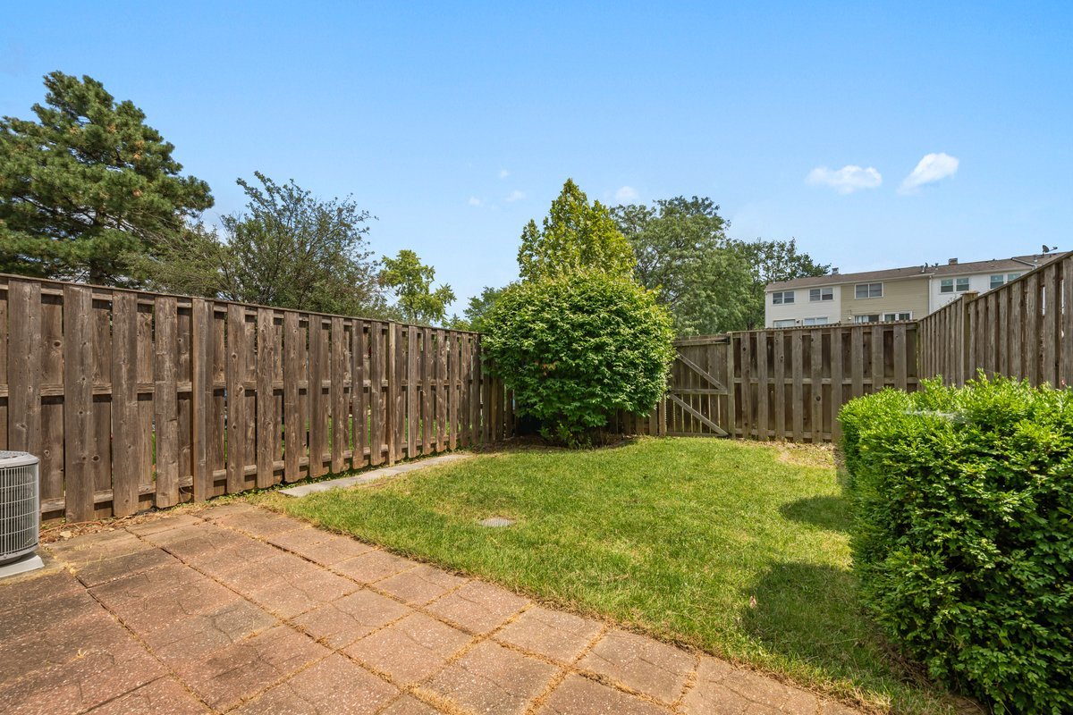 1015 Denham Place Property Photo 24