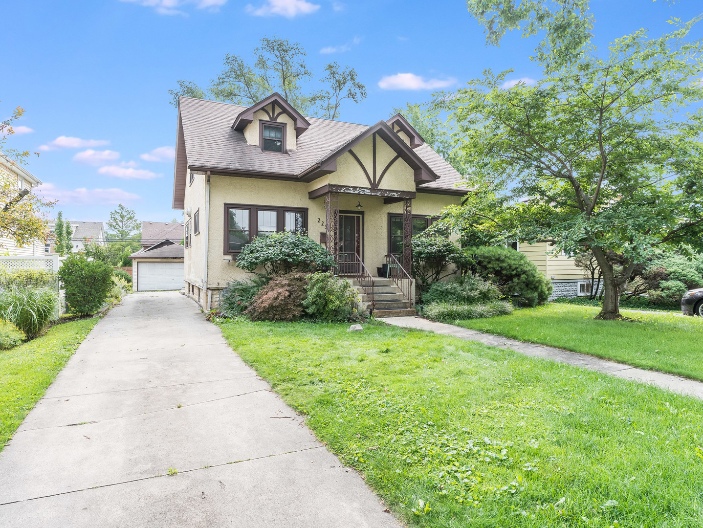 225 Pick Avenue Property Photo 2