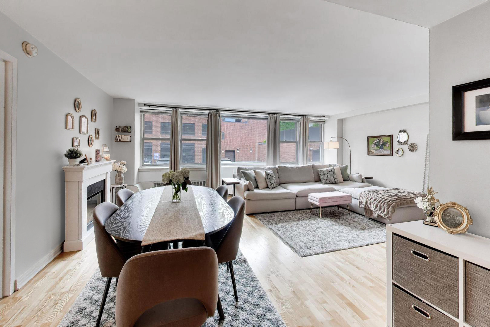 2300 N Commonwealth Avenue 2h Property Photo 6