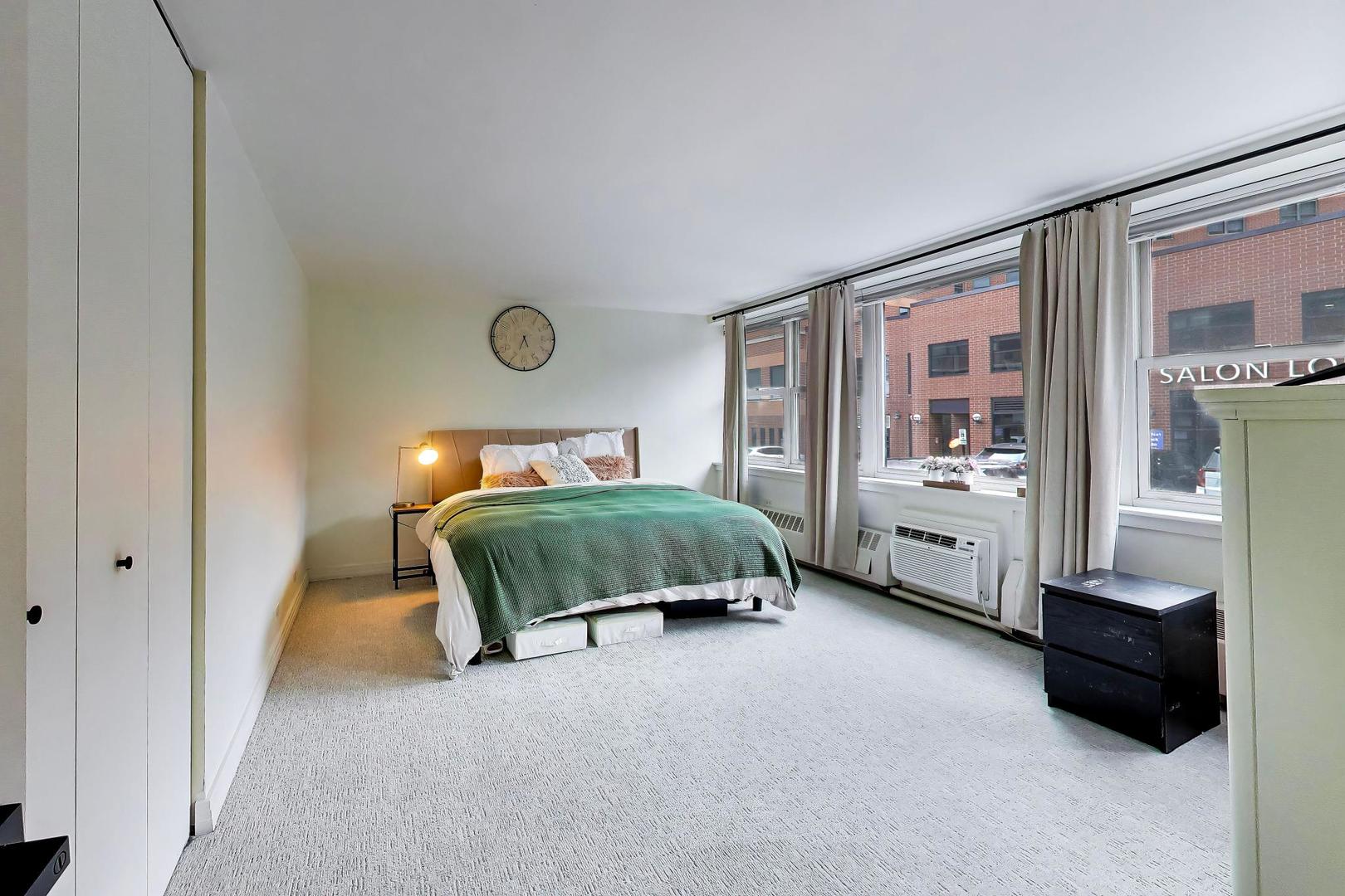 2300 N Commonwealth Avenue 2h Property Photo 10