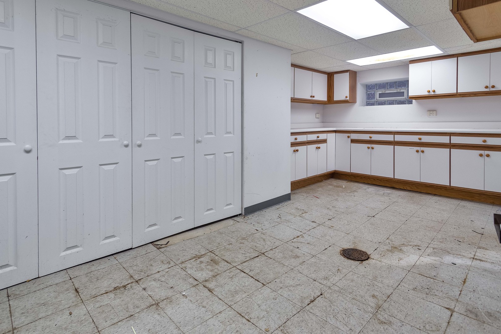 6500 S Komensky Avenue Property Photo 16