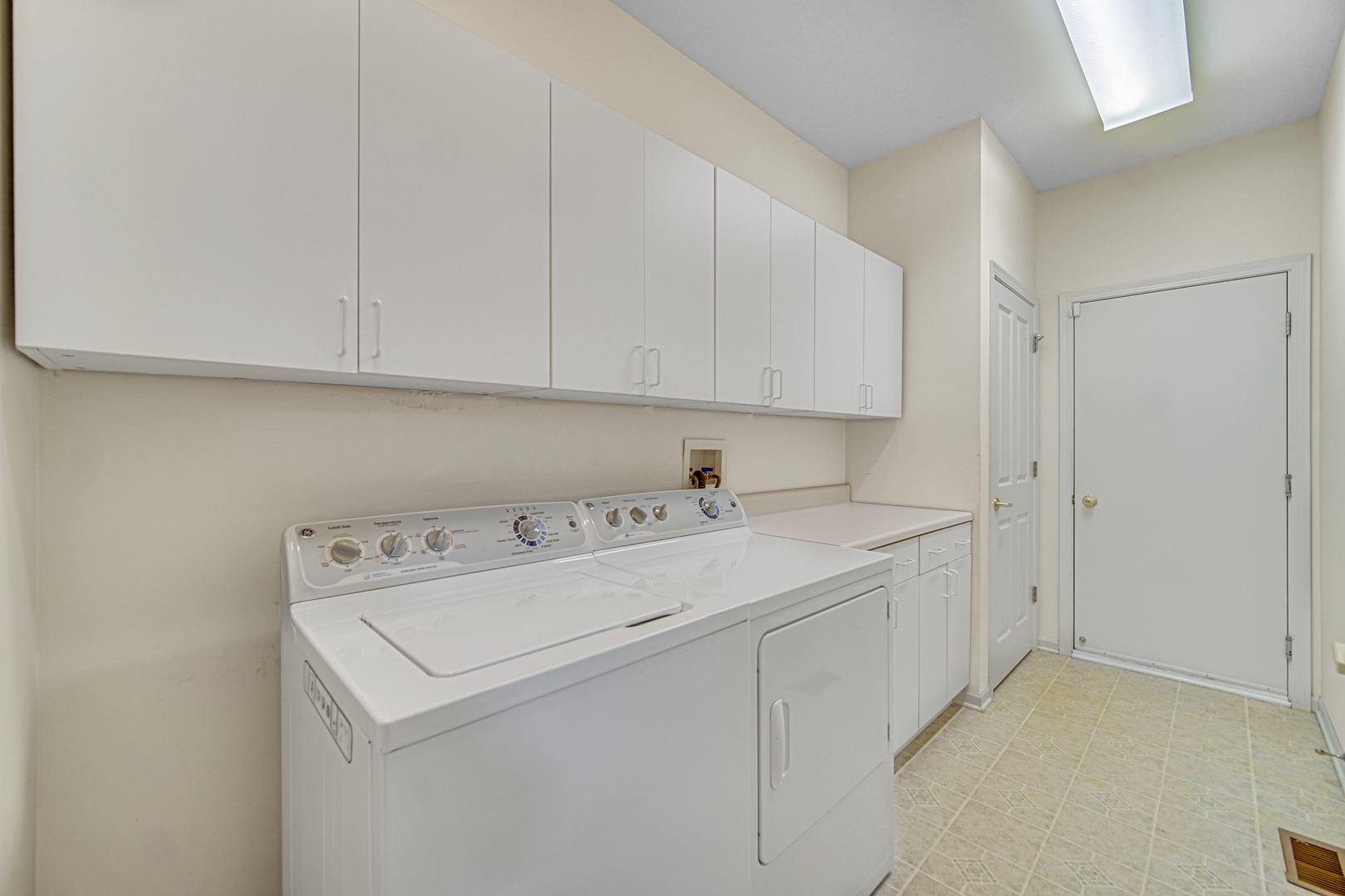 12824 Deer Meadow Lane Property Photo 15