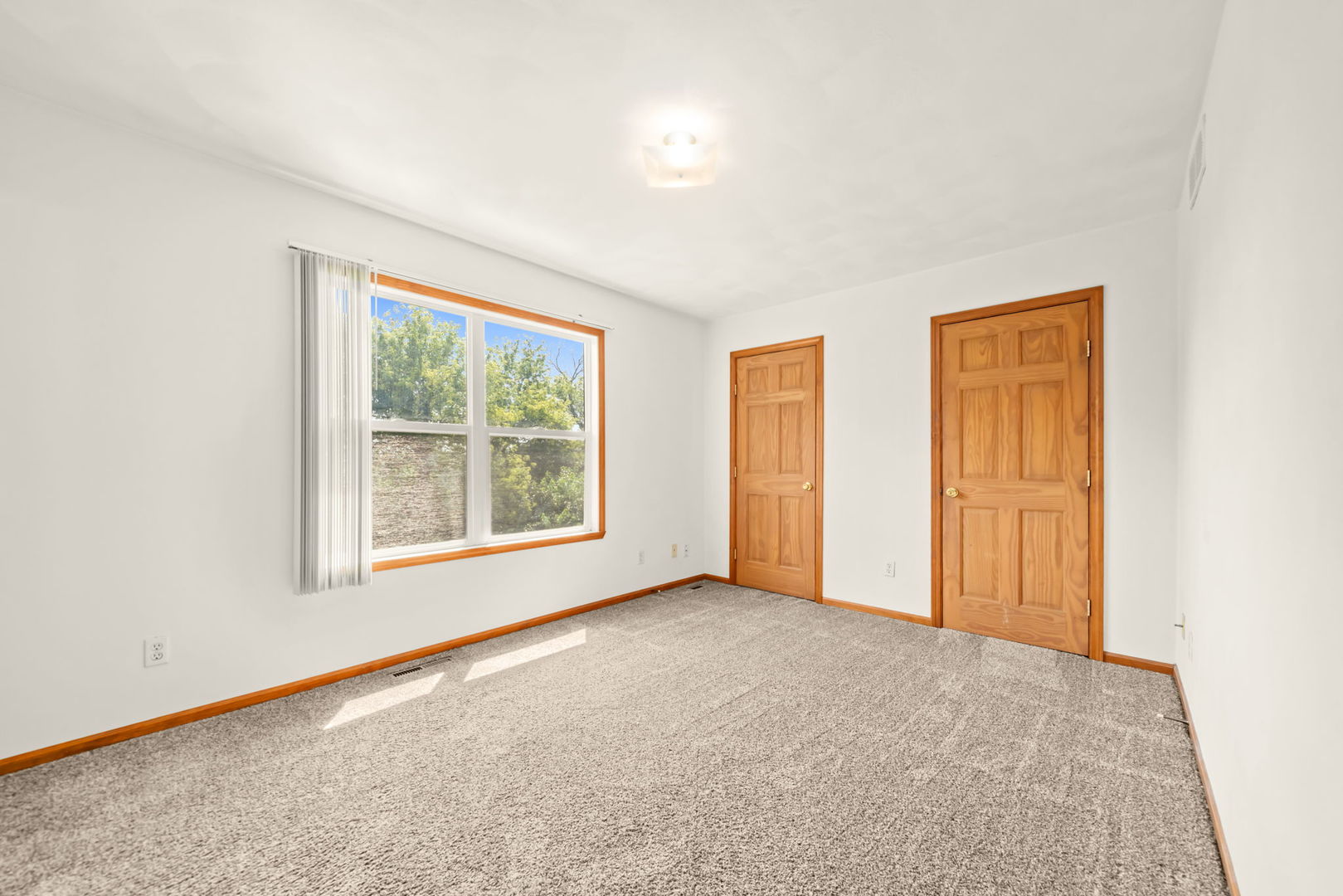 5480 Bastian Boulevard Property Photo 20