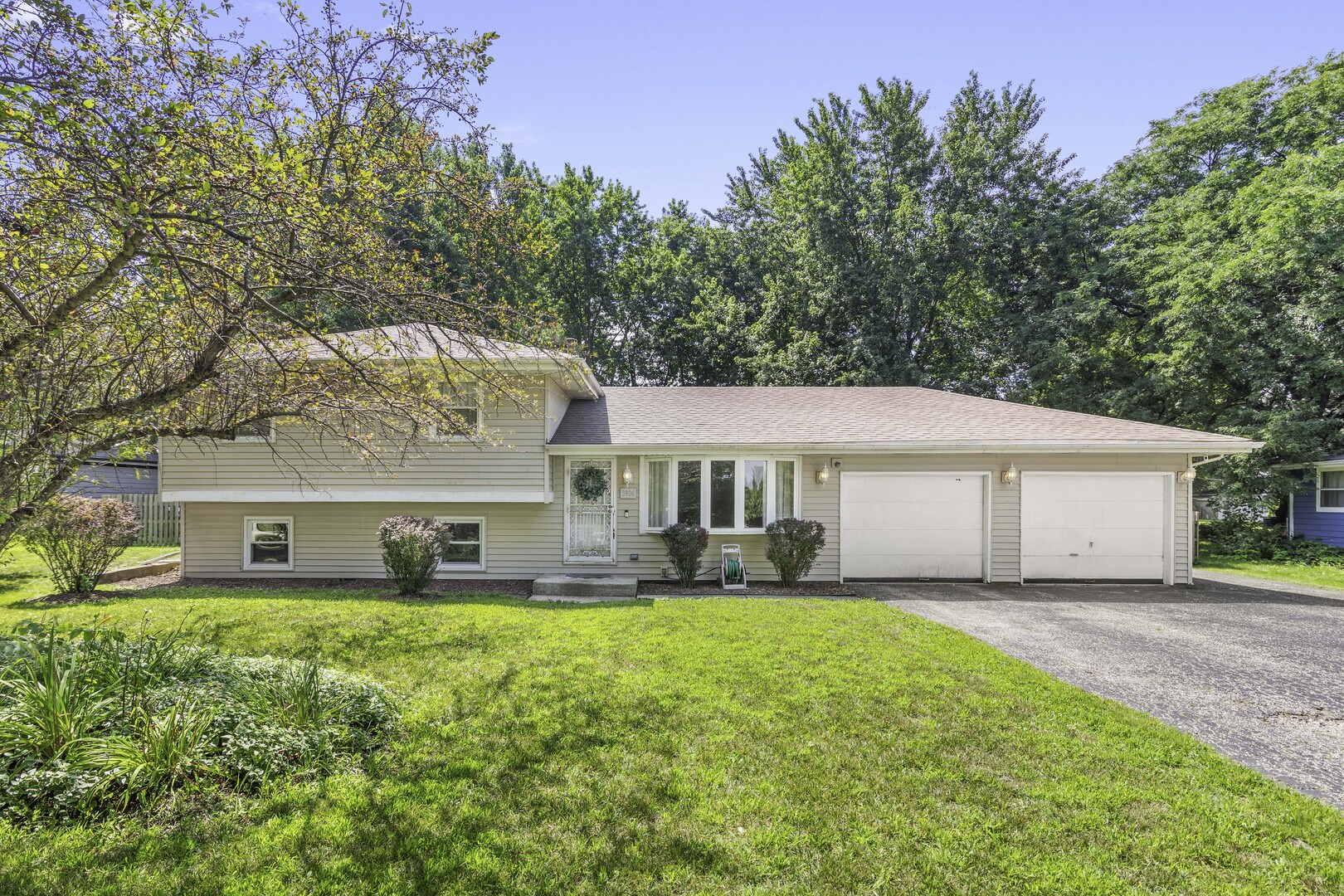 3906 W Theodore Street
