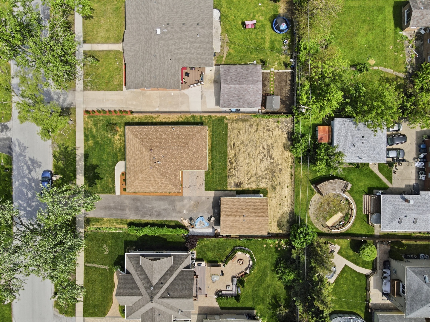 10409 S 82 Avenue Property Photo 29