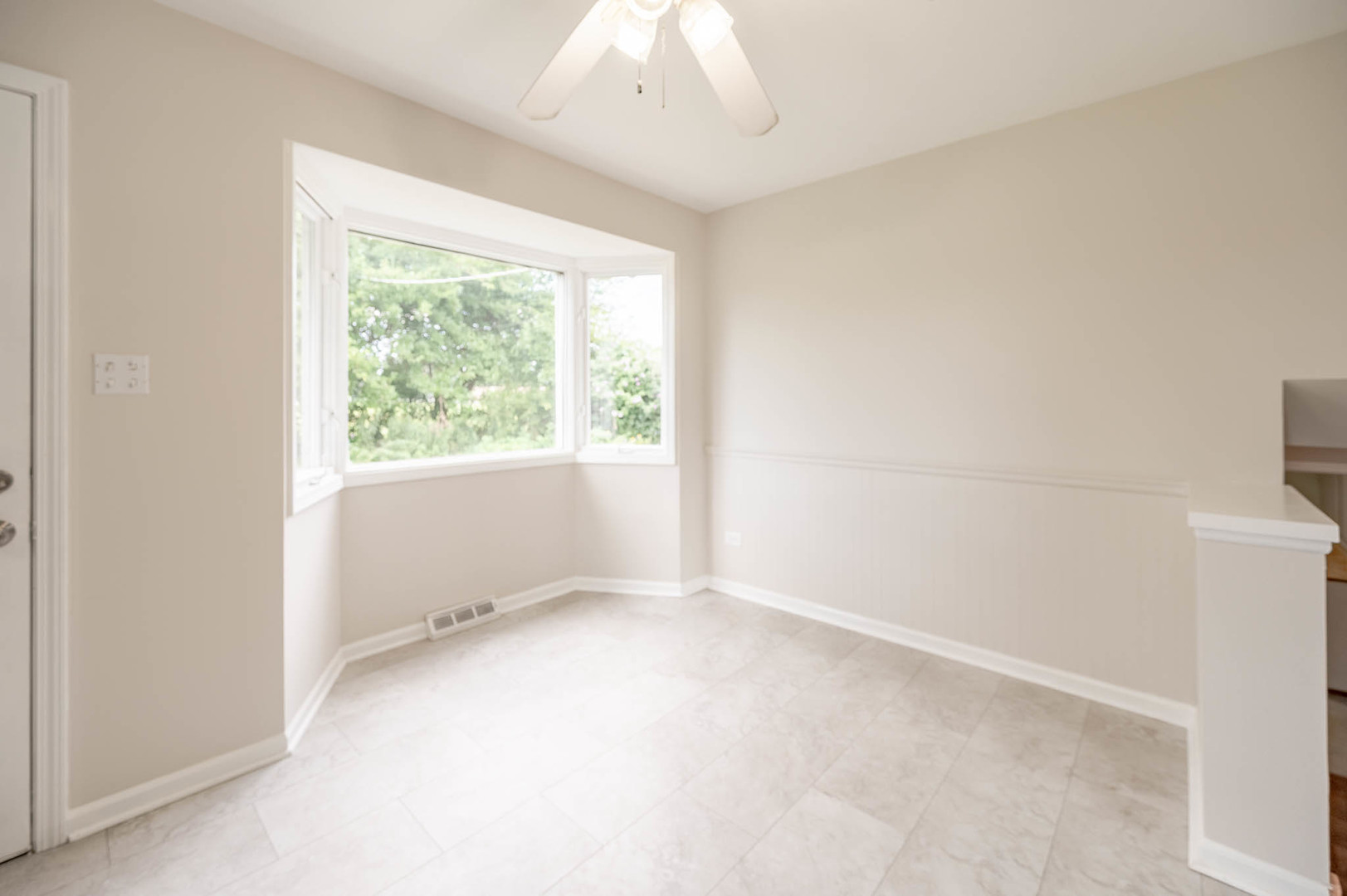18326 Bock Road Property Photo 4