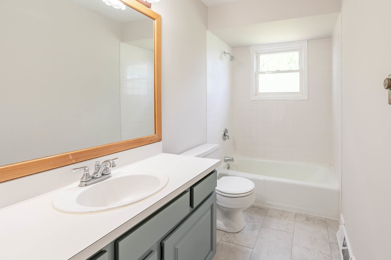 18326 Bock Road Property Photo 9