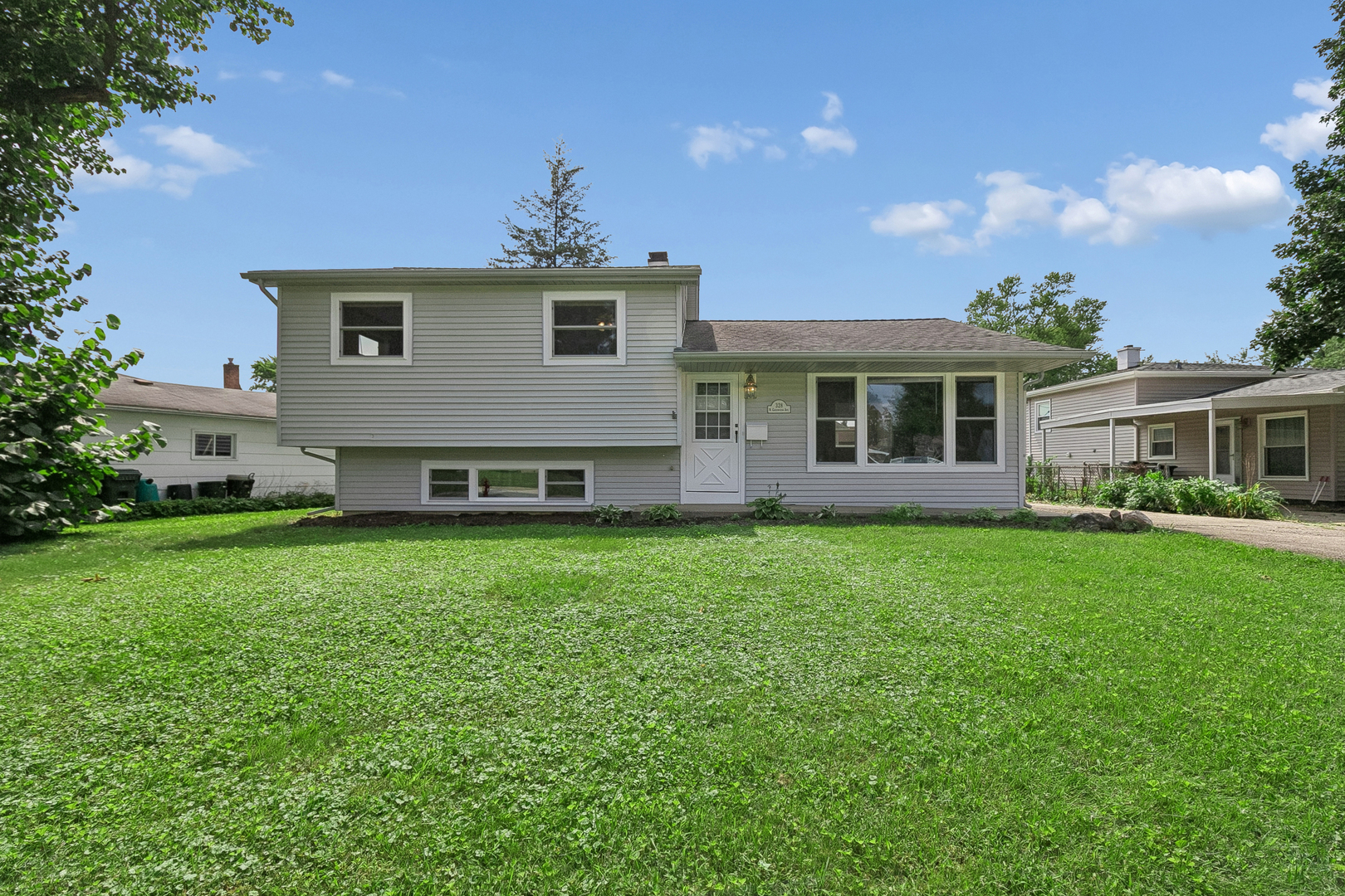 328 N Greenview Avenue Property Photo 1