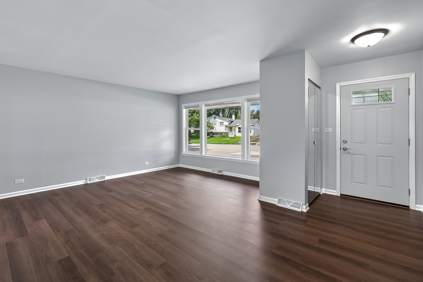 328 N Greenview Avenue Property Photo 3