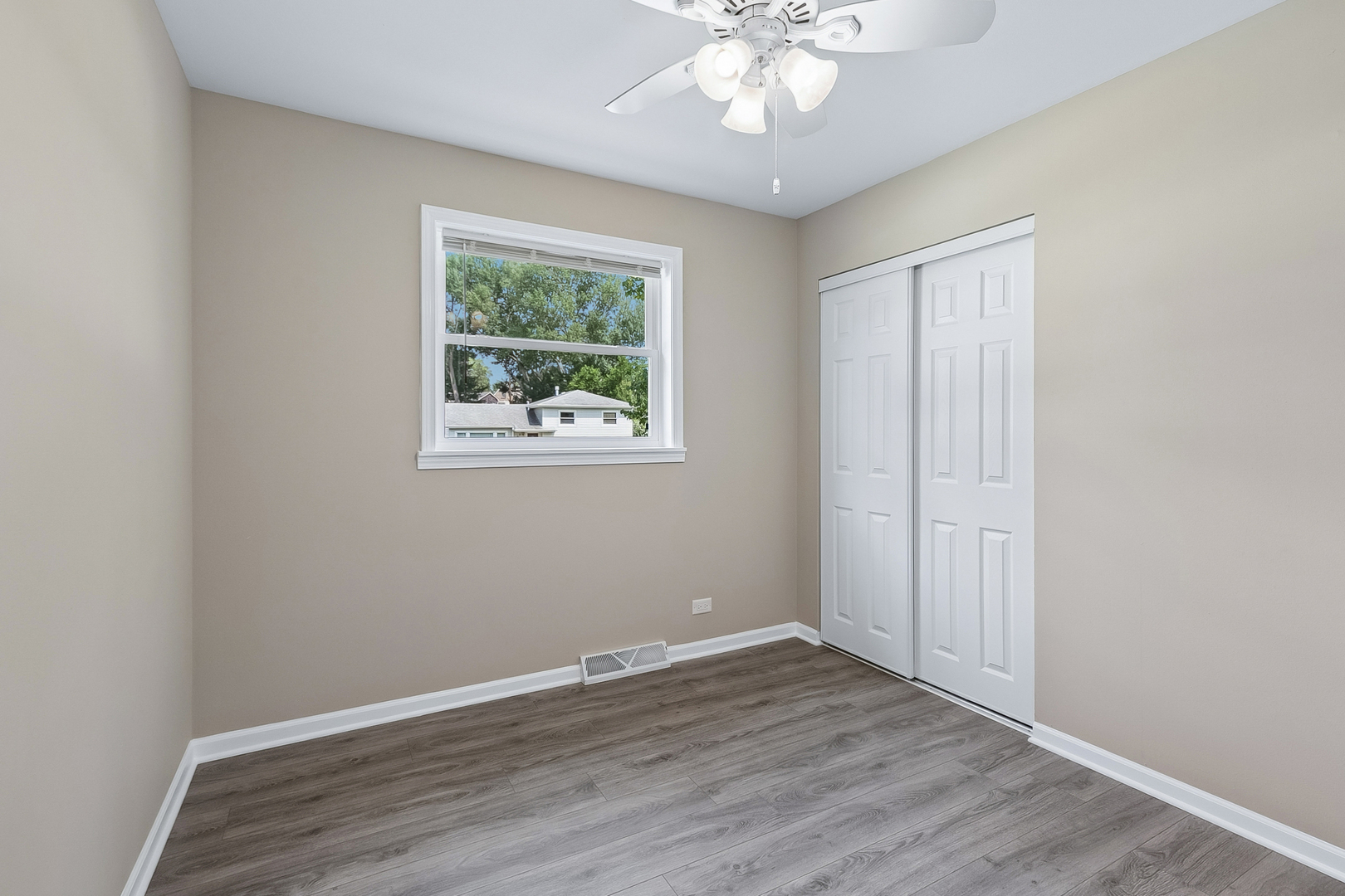 328 N Greenview Avenue Property Photo 12
