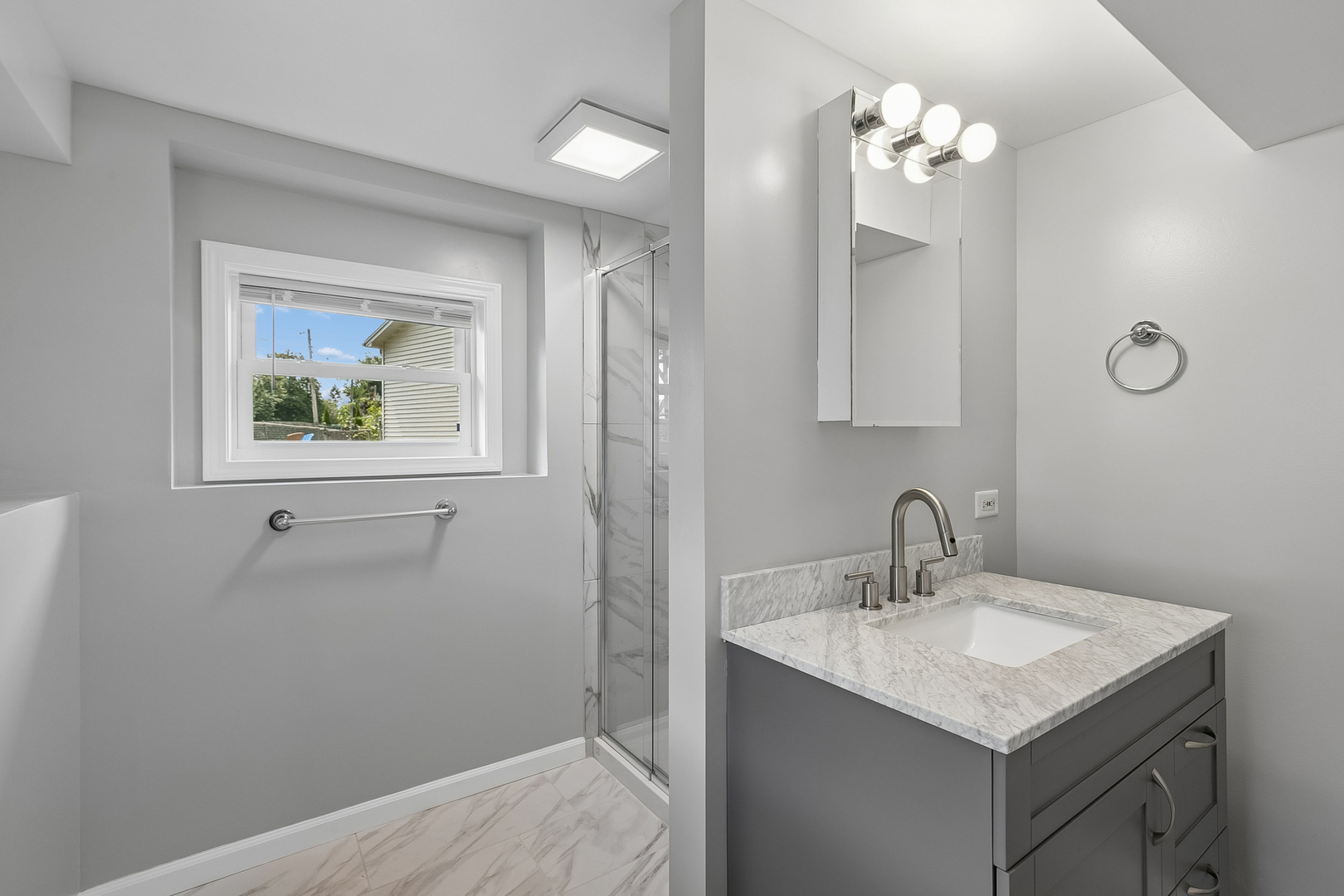 328 N Greenview Avenue Property Photo 15