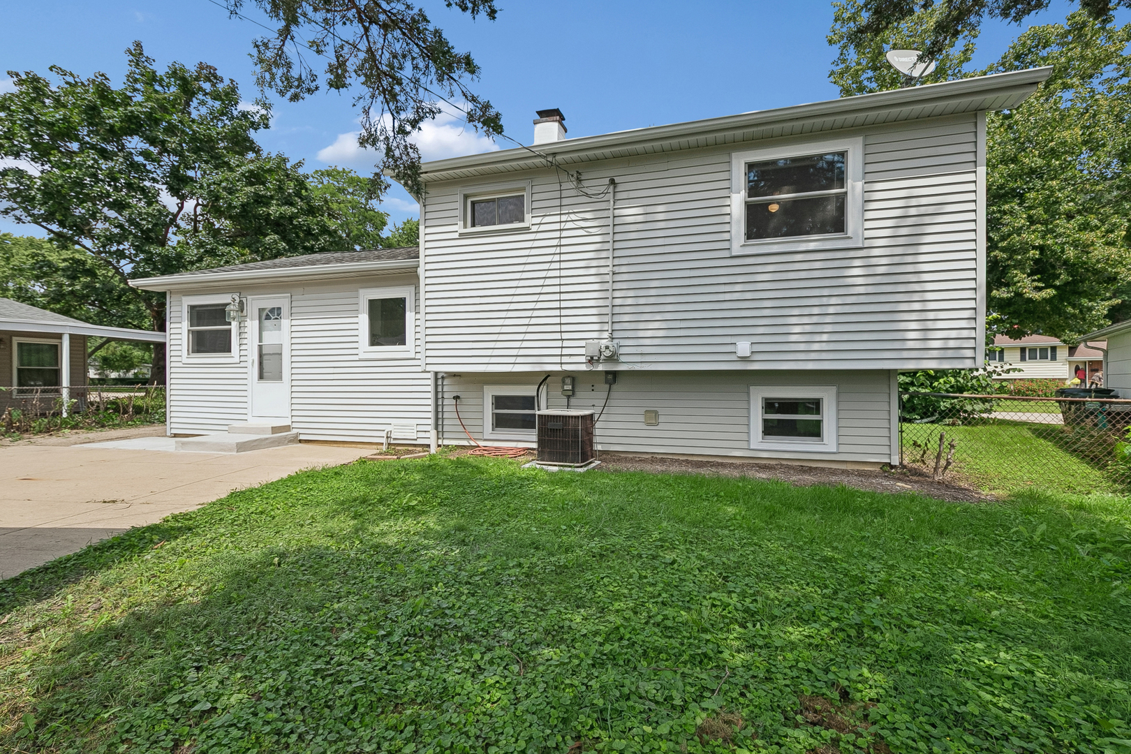 328 N Greenview Avenue Property Photo 20