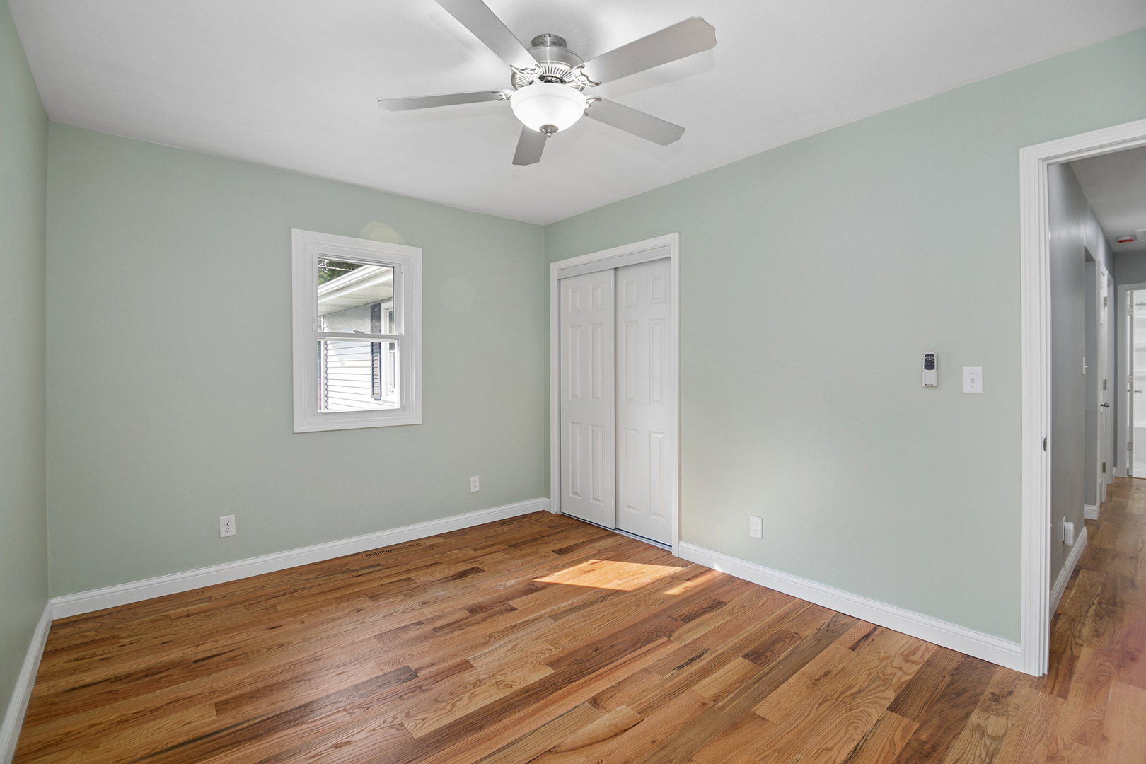 654 W River Street Property Photo 11