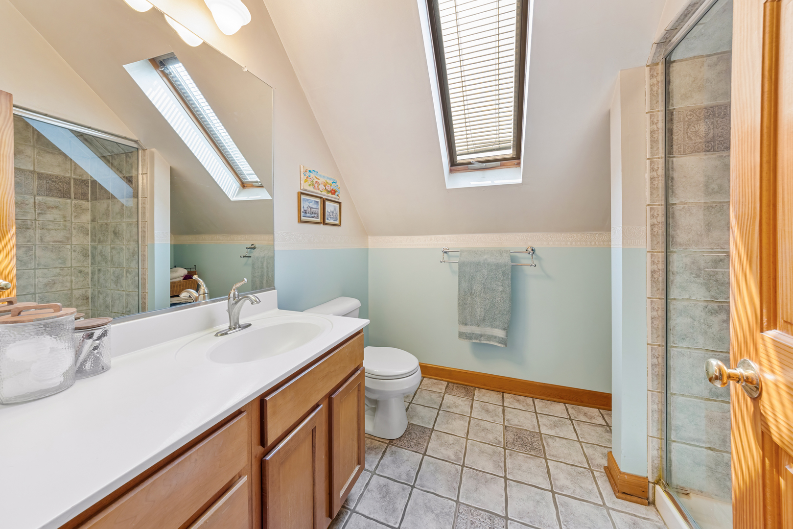 3719 N Janssen Avenue Property Photo 19