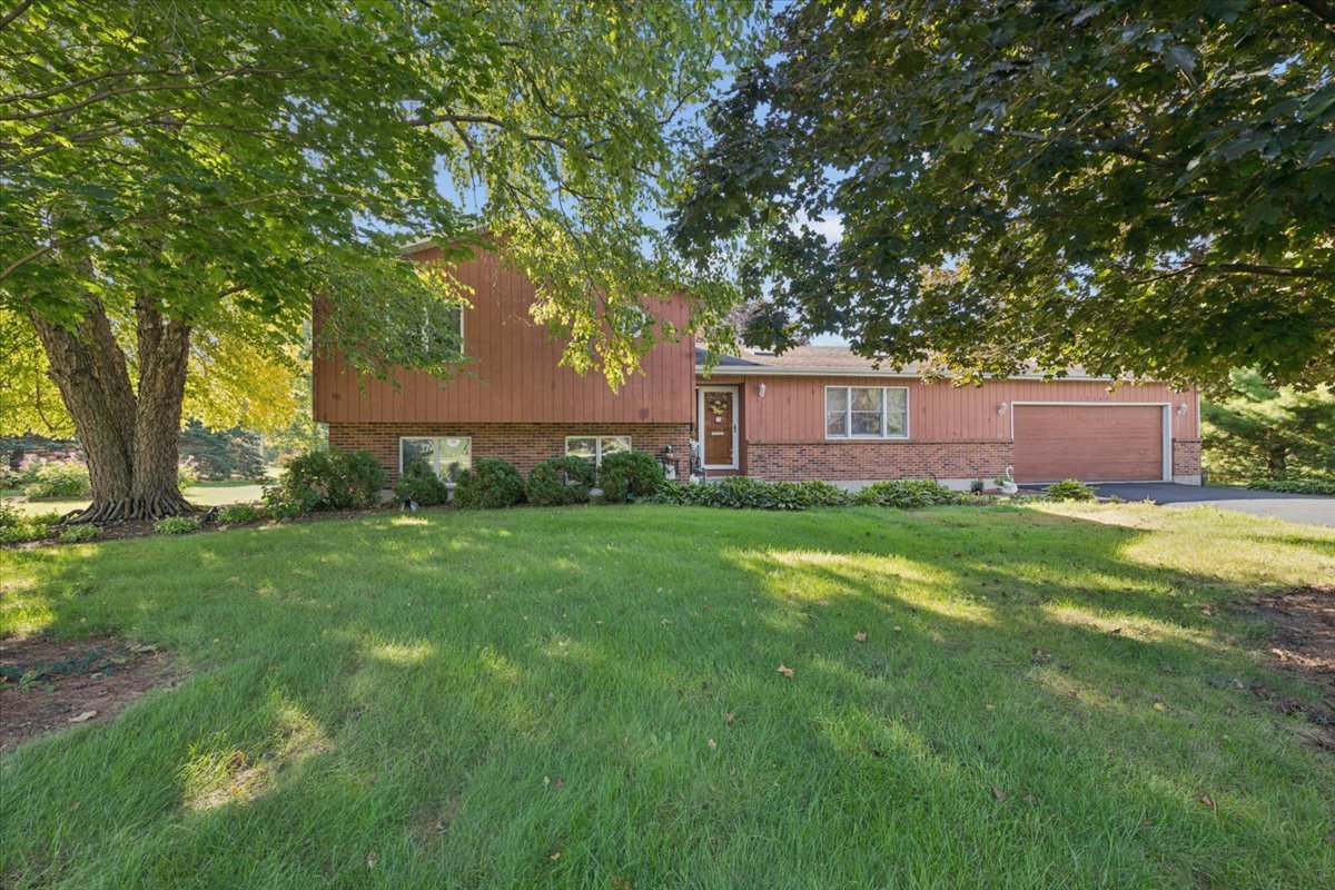 12504 Pine Drive Property Photo 1