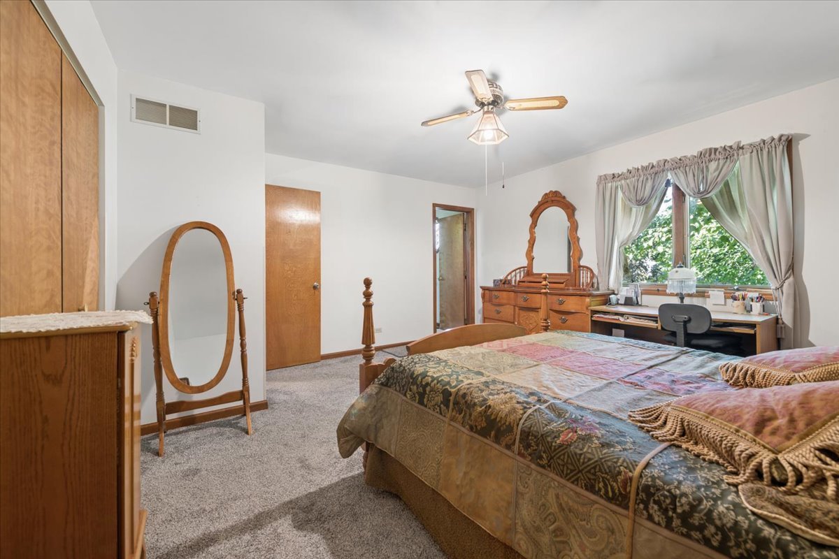 12504 Pine Drive Property Photo 17