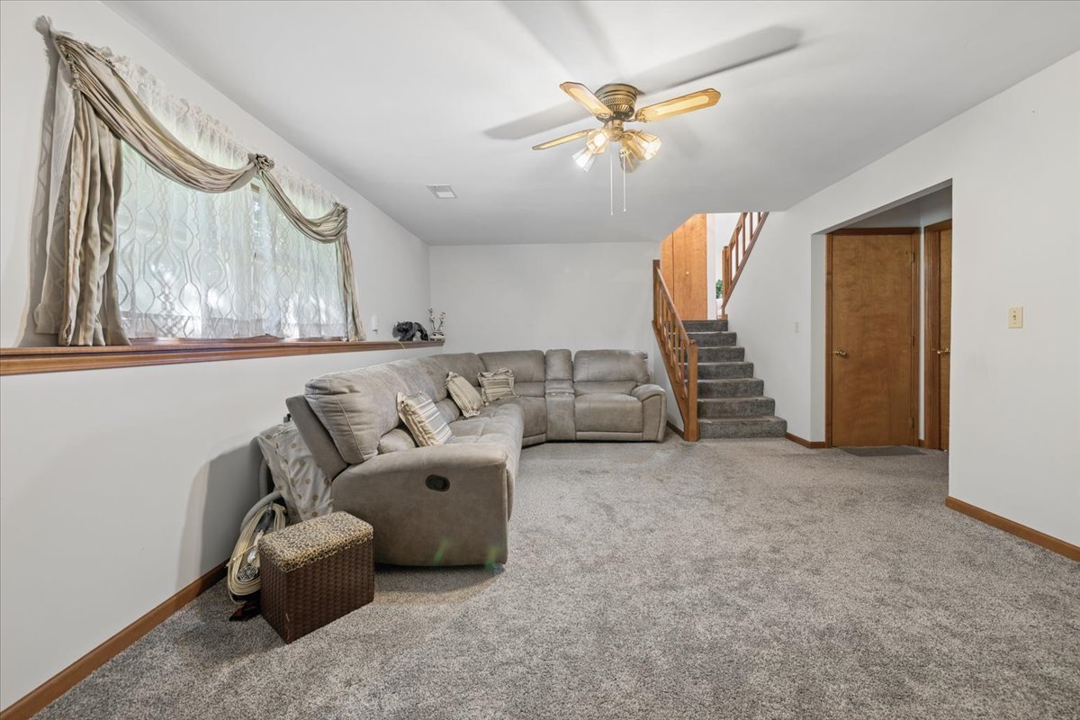 12504 Pine Drive Property Photo 25