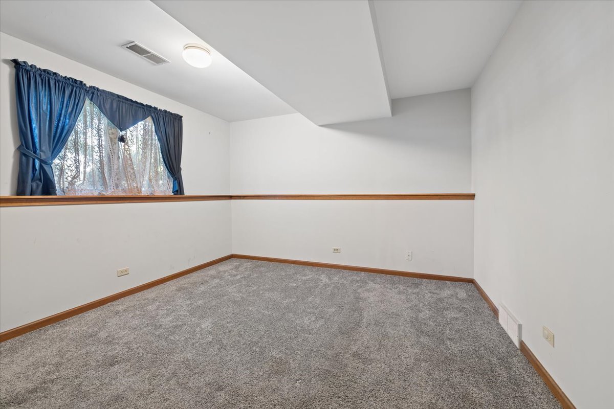 12504 Pine Drive Property Photo 27