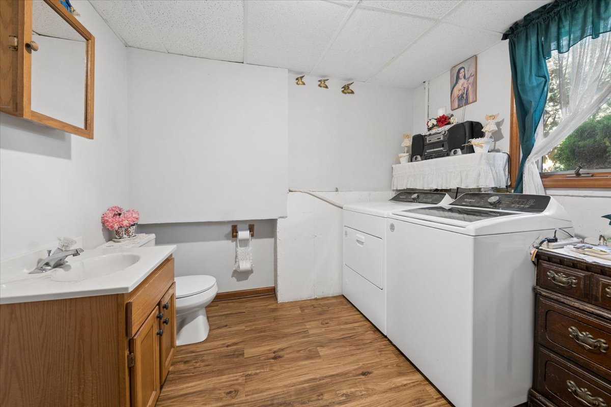 12504 Pine Drive Property Photo 28