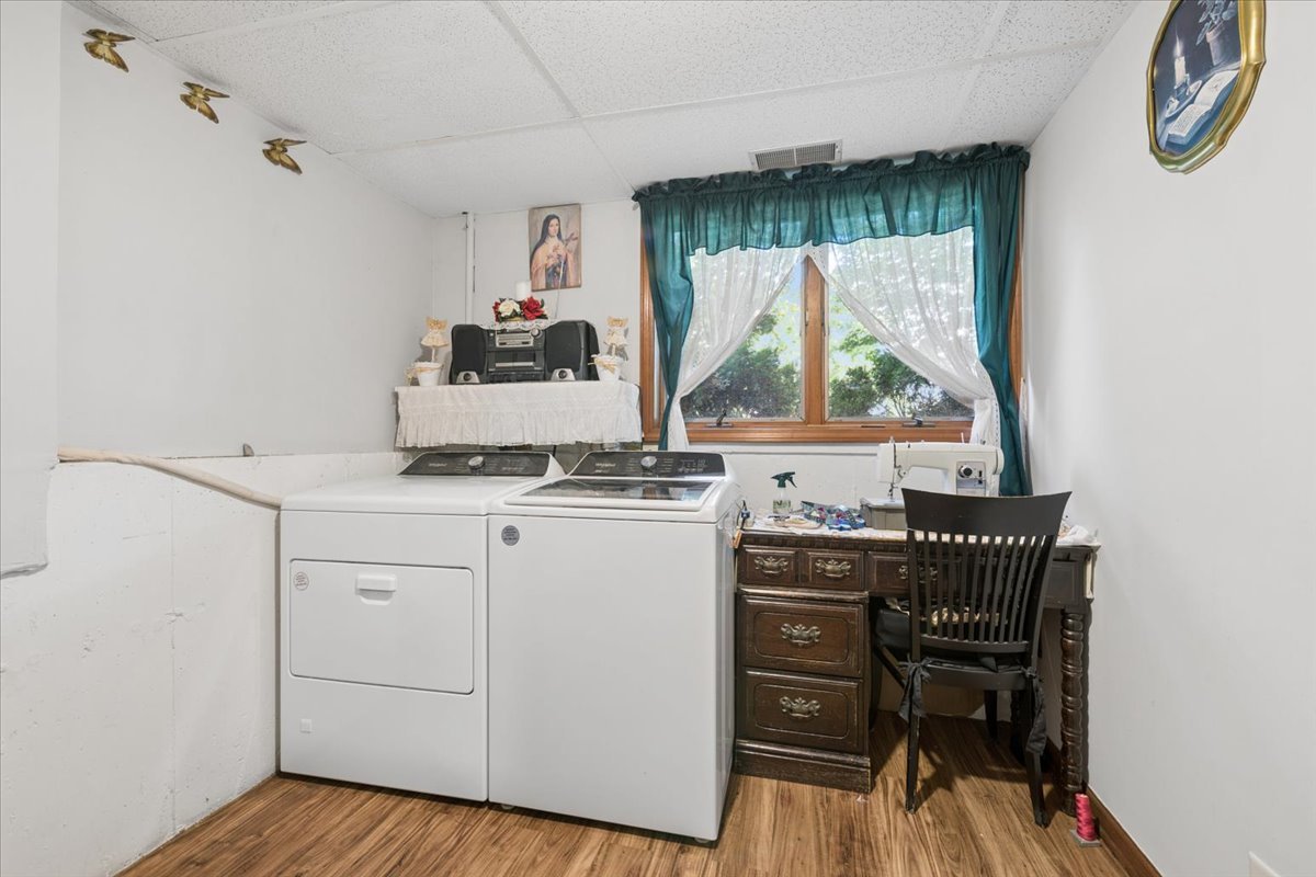 12504 Pine Drive Property Photo 29