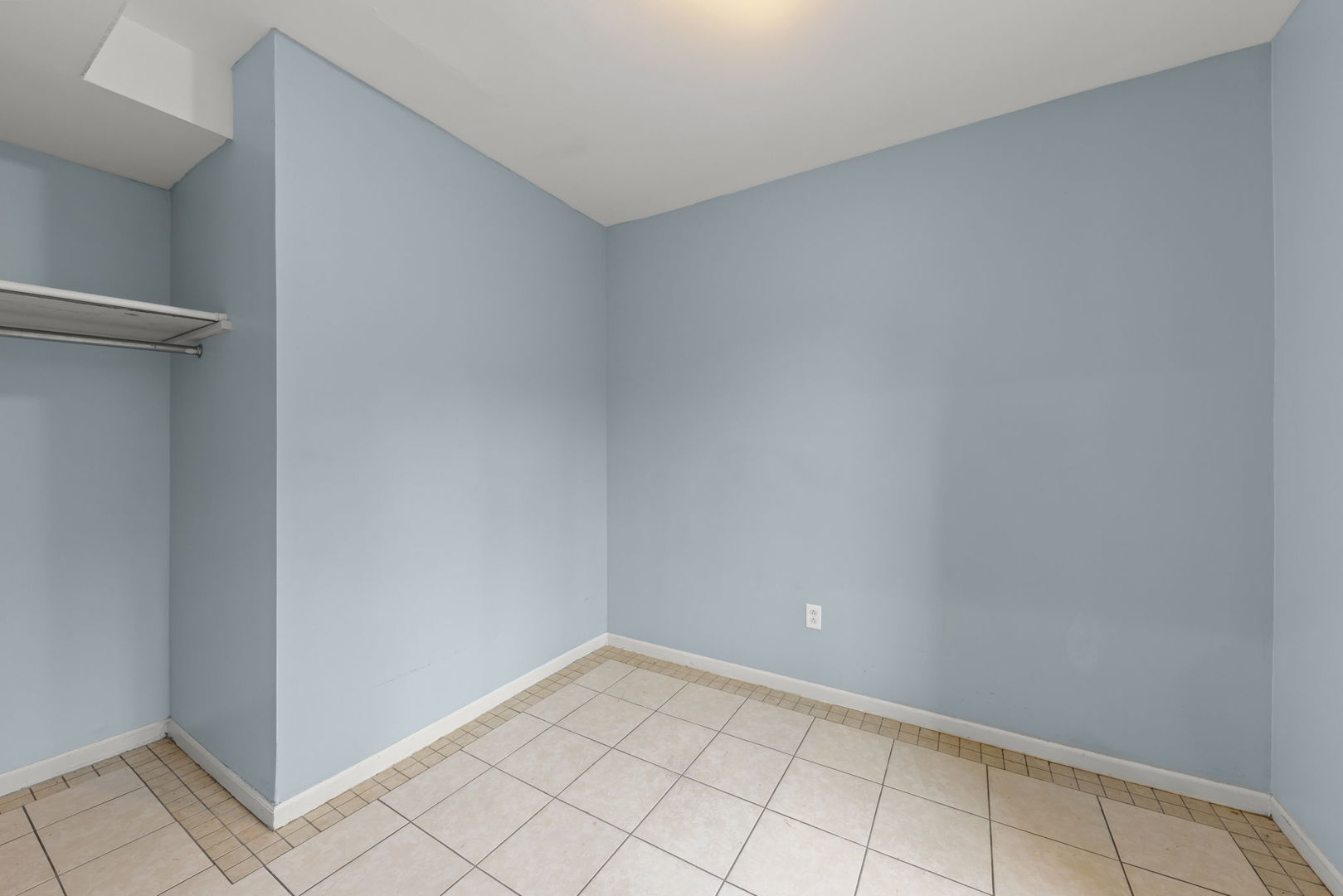 4229 W Division Street Property Photo 12