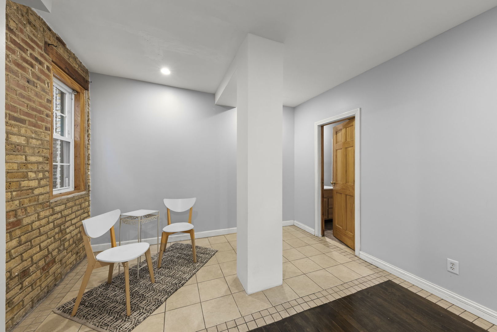 4229 W Division Street Property Photo 13