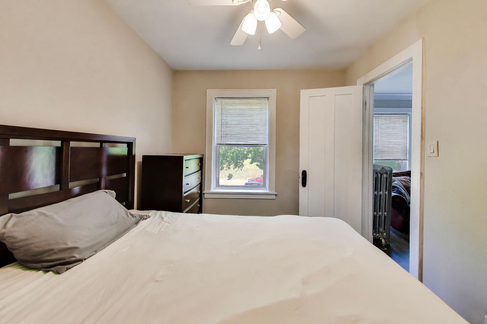 5412 N Western Avenue Property Photo 43