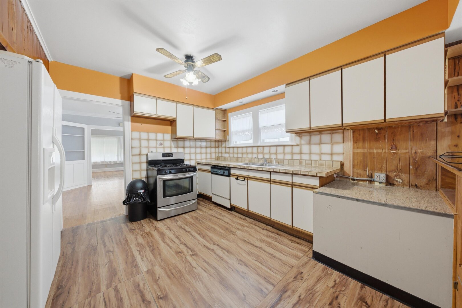 1200 S 15th Avenue Property Photo 13
