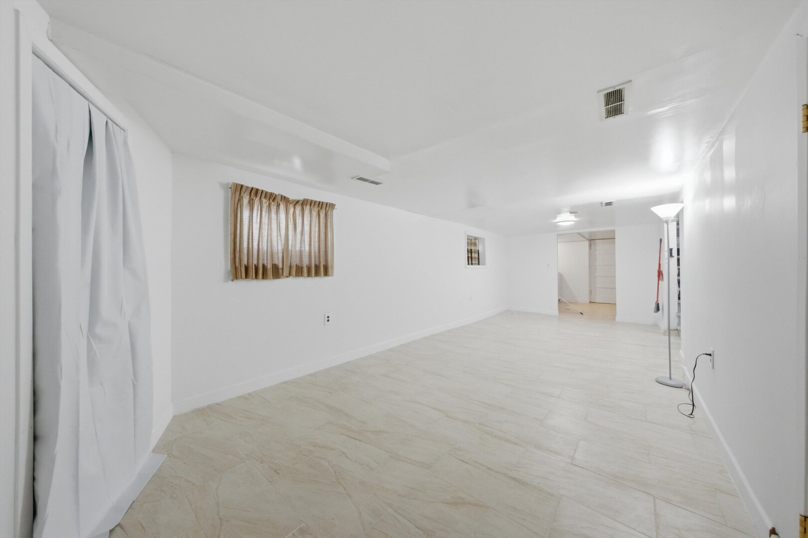 1200 S 15th Avenue Property Photo 19