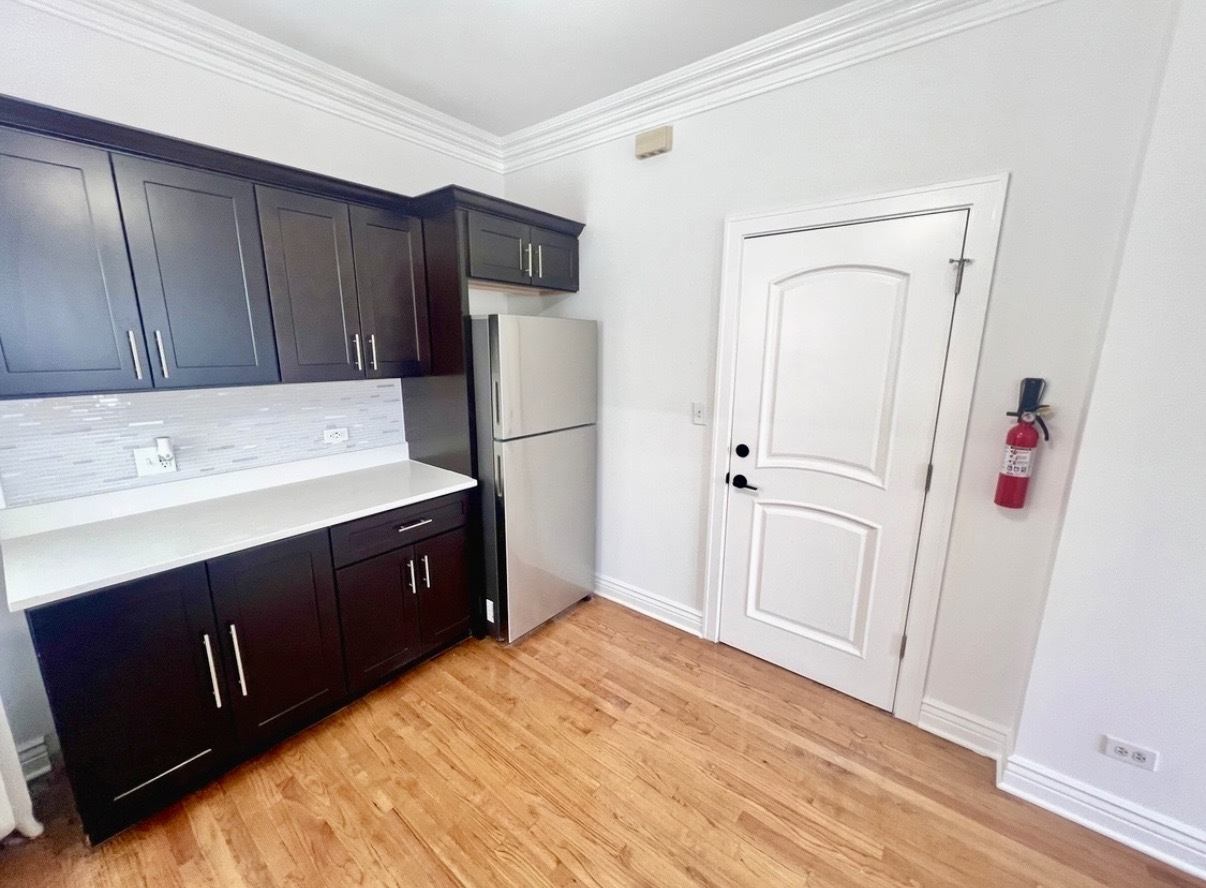 6619 Cermak Road 2f Property Photo 5