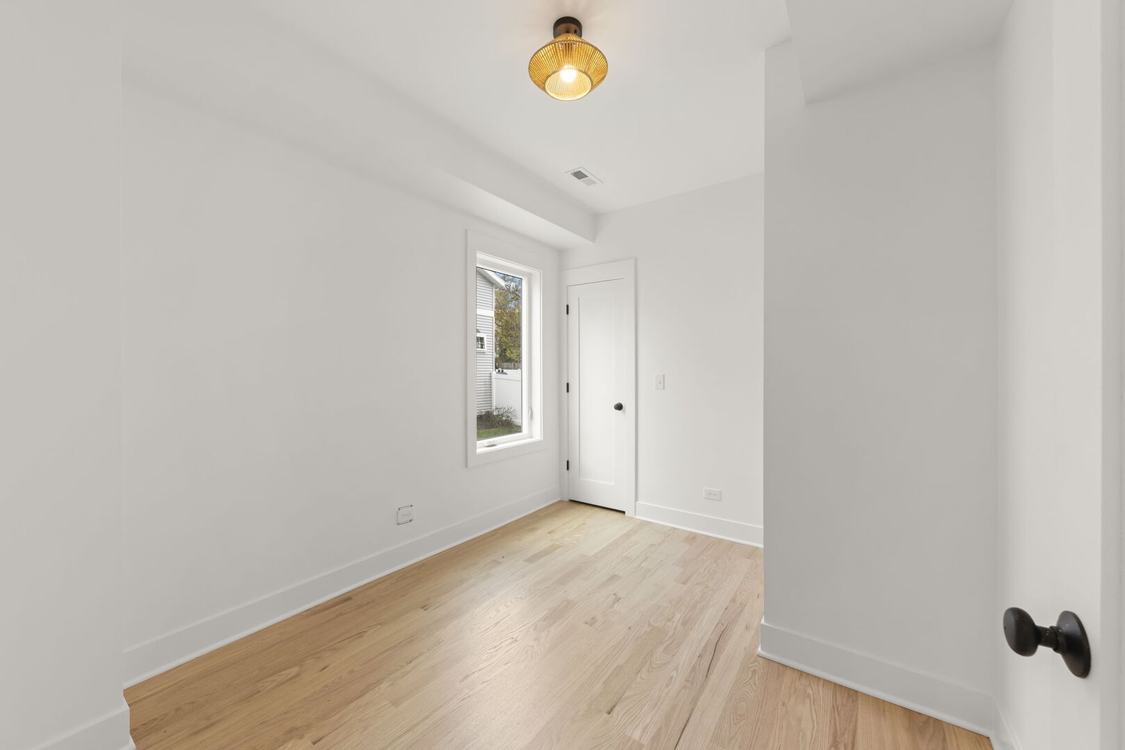 118 N President Street Property Photo 13