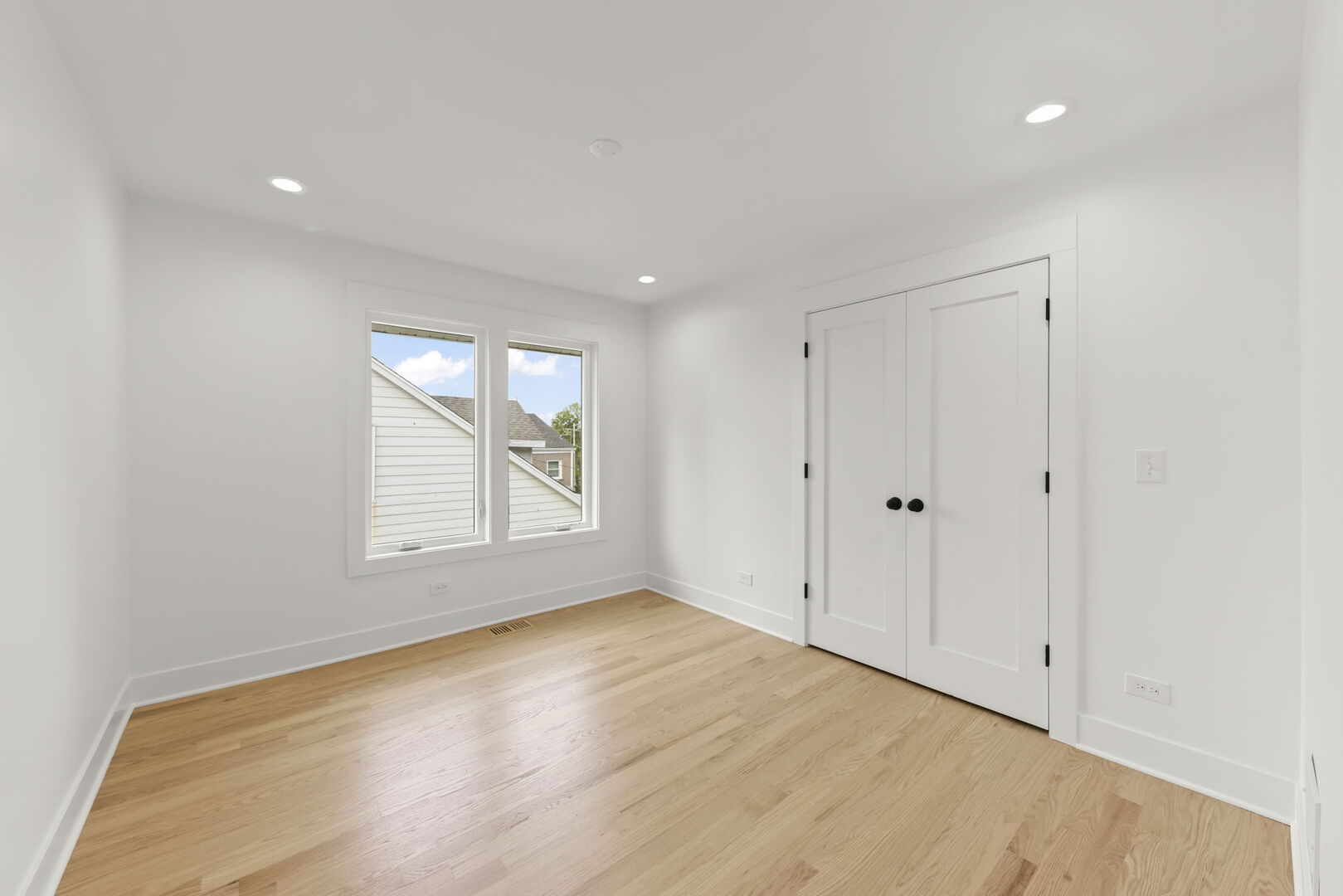 118 N President Street Property Photo 25