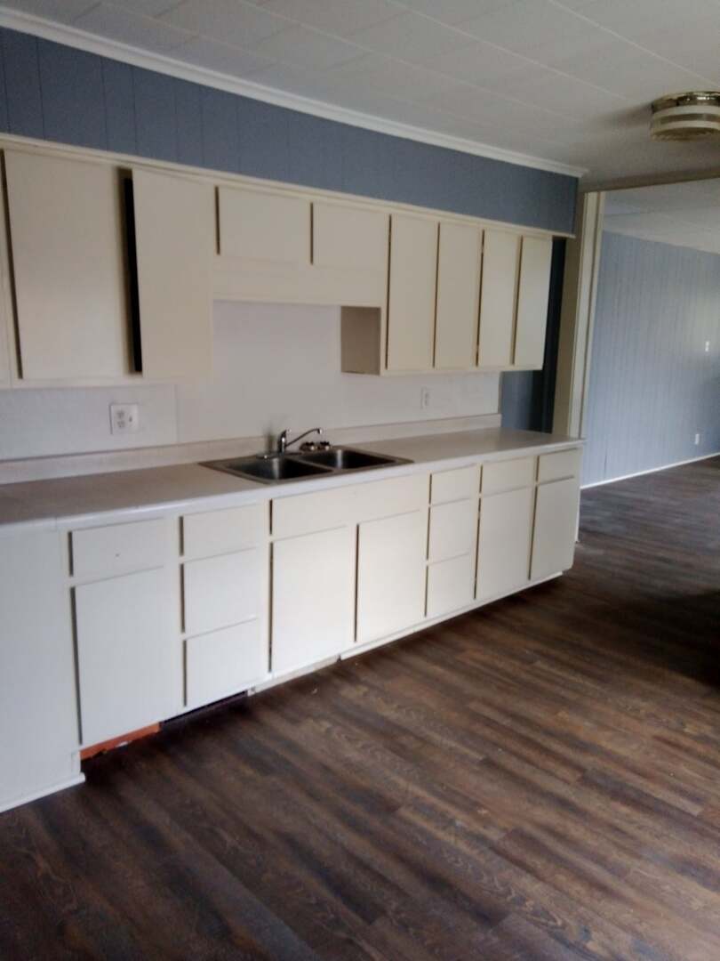514 E Main Street Property Photo 5